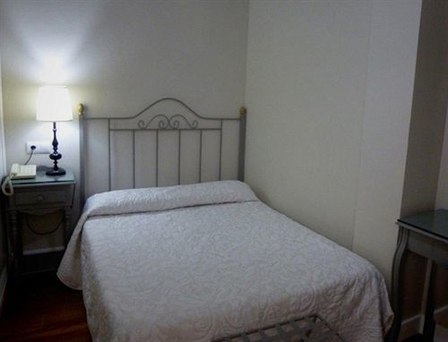 Le Petit Paris 2* Sevilla