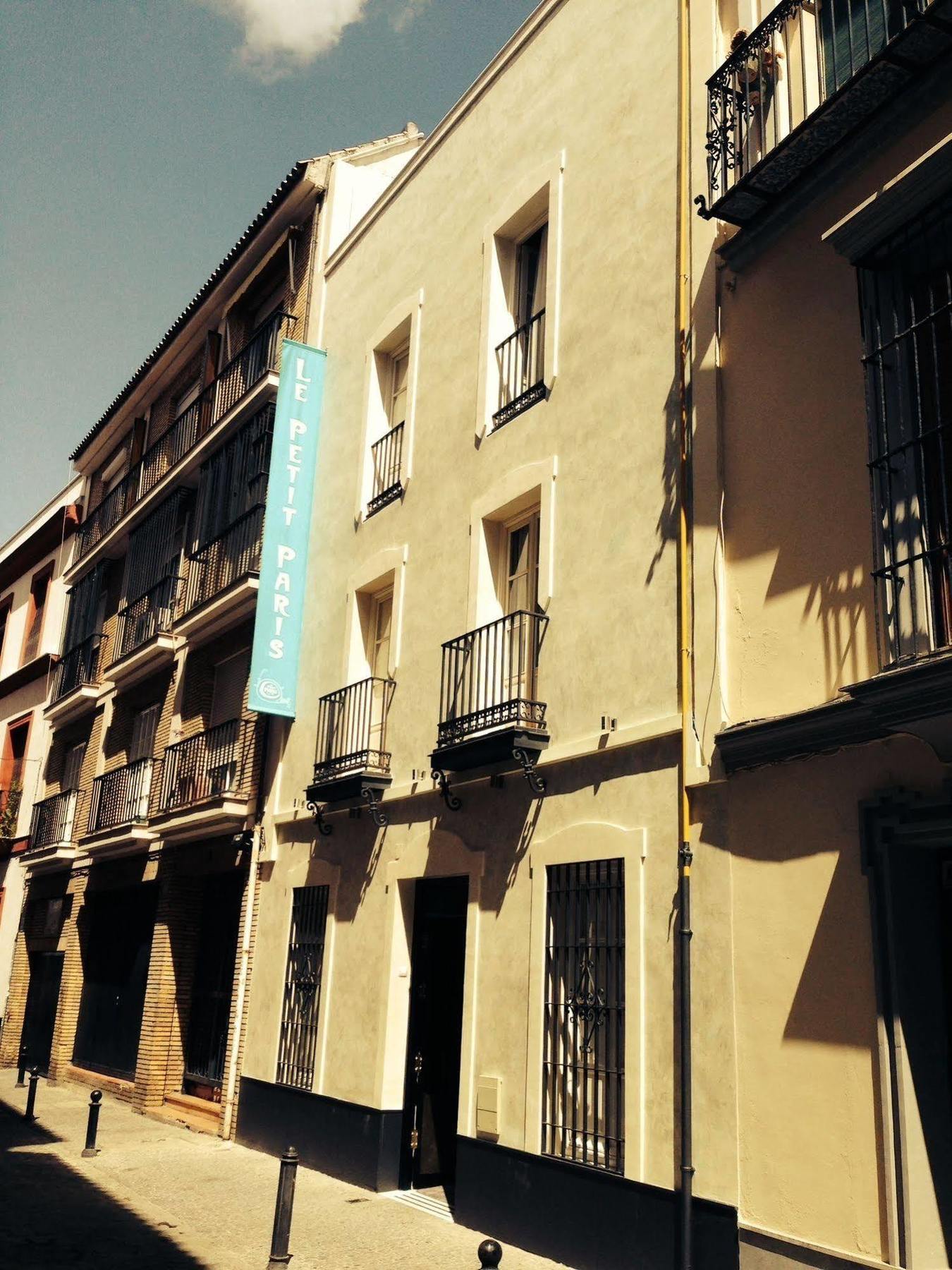 Le Petit Paris 2* Sevilla